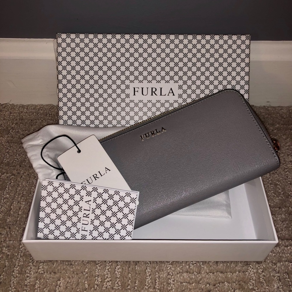 Furla Babylon 3/4 zip slim wallet